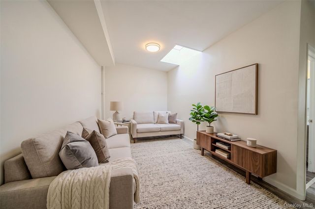 850 E 223rd Street, Bronx, NY 10466