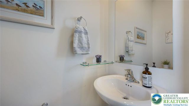 4906 Brookside Court, Coopersburg Boro, PA 18036