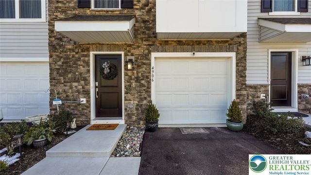 4906 Brookside Court, Coopersburg Boro, PA 18036
