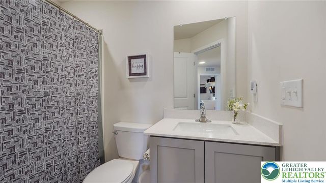 4906 Brookside Court, Coopersburg Boro, PA 18036