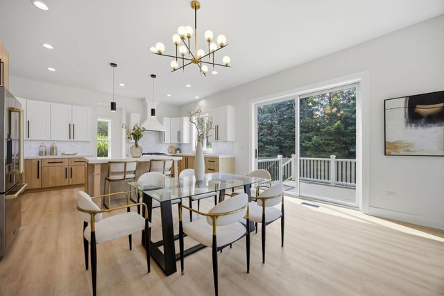 949 Internationale Parkway, Woodridge, IL 60517