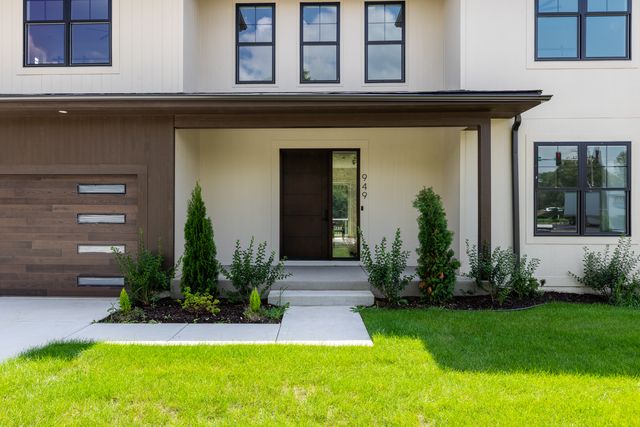 949 Internationale Parkway, Woodridge, IL 60517