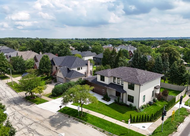 949 Internationale Parkway, Woodridge, IL 60517