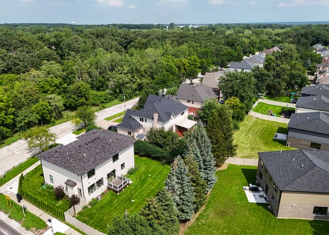 949 Internationale Parkway, Woodridge, IL 60517