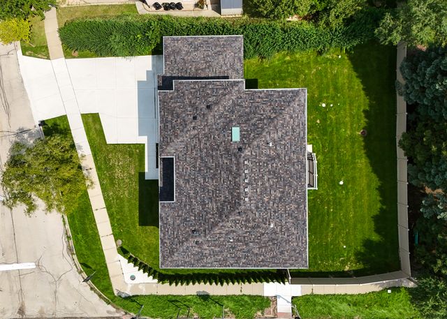 949 Internationale Parkway, Woodridge, IL 60517