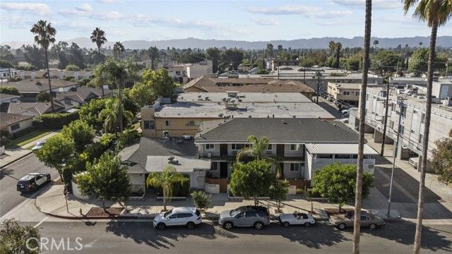 6661 Wilkinson Avenue, North Hollywood (los Angeles), CA 91606