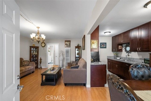 6661 Wilkinson Avenue, North Hollywood (los Angeles), CA 91606