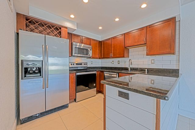 2900 NE 30th Street 9i, Fort Lauderdale, FL 33306