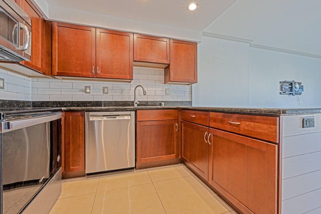 2900 NE 30th Street 9i, Fort Lauderdale, FL 33306