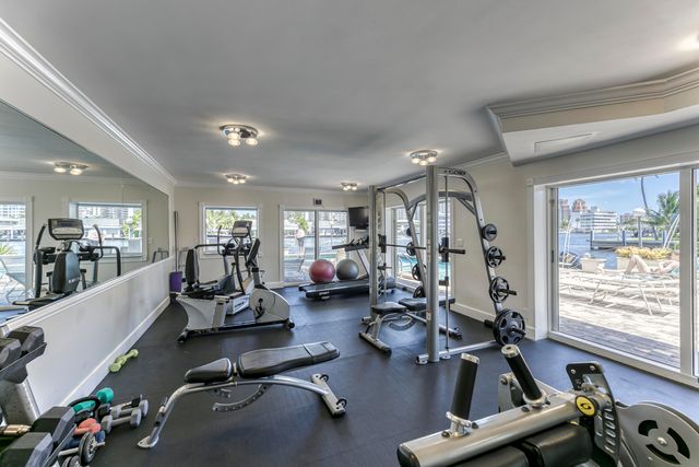 2900 NE 30th Street 9i, Fort Lauderdale, FL 33306