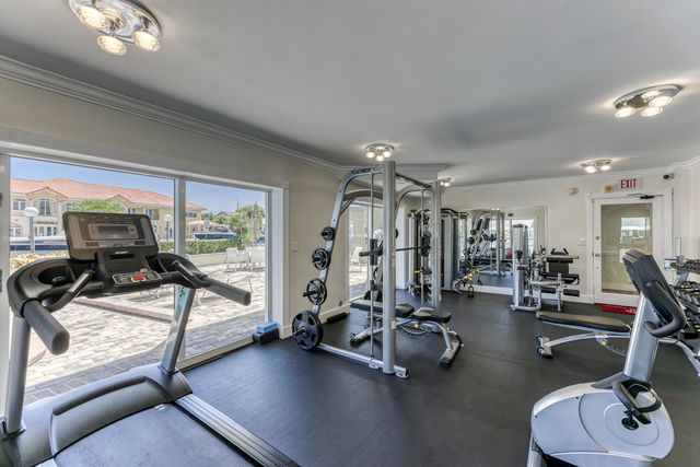 2900 NE 30th Street 9i, Fort Lauderdale, FL 33306