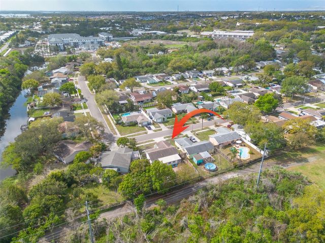 616 5TH AVENUE SE, Largo, FL 33771