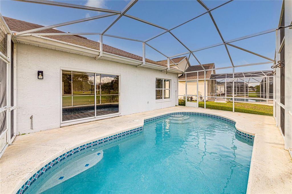 Image 17 of property listing at 745 JAYBEE AVENUE, Davenport, FL 33897