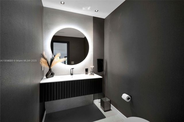 3760 S Douglas Rd, Miami, FL 33133