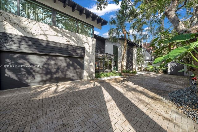 3760 S Douglas Rd, Miami, FL 33133