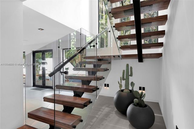 3760 S Douglas Rd, Miami, FL 33133