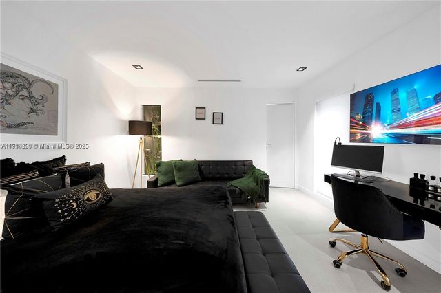 3760 S Douglas Rd, Miami, FL 33133