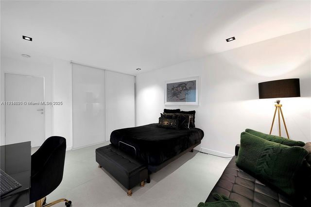 3760 S Douglas Rd, Miami, FL 33133