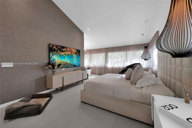 3760 S Douglas Rd, Miami, FL 33133