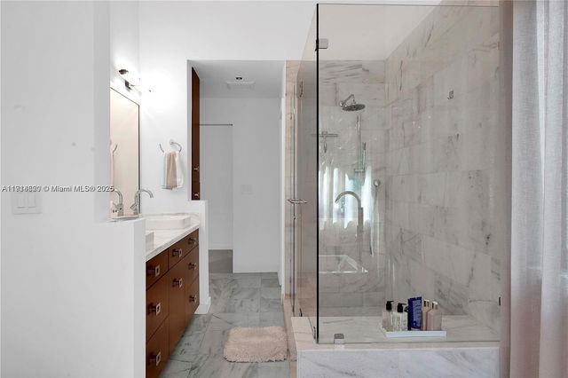 3760 S Douglas Rd, Miami, FL 33133