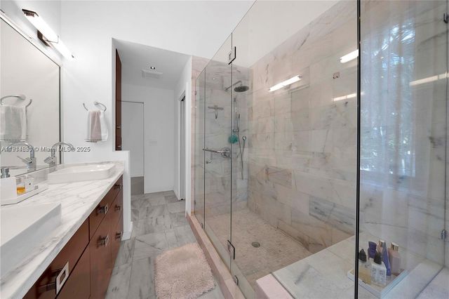 3760 S Douglas Rd, Miami, FL 33133