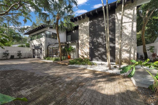 3760 S Douglas Rd, Miami, FL 33133