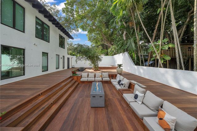 3760 S Douglas Rd, Miami, FL 33133