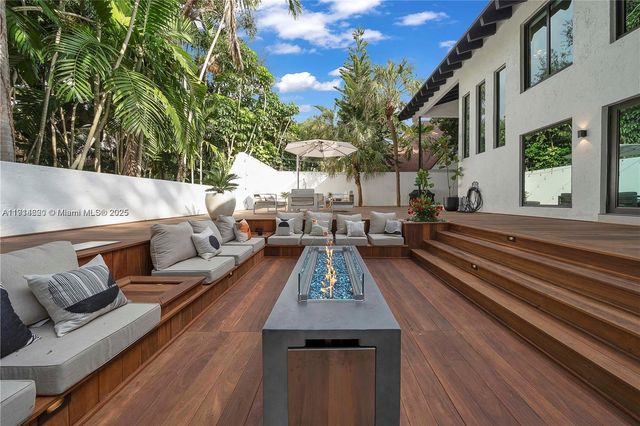 3760 S Douglas Rd, Miami, FL 33133