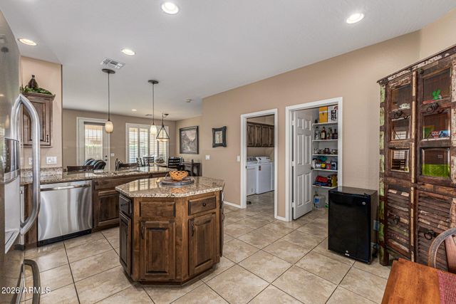 10925 E PORTOBELLO Avenue, Mesa, AZ 85212