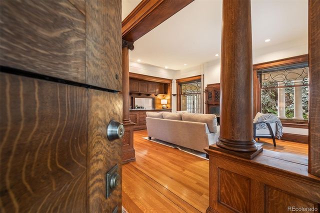 858 3rd Avenue, Longmont, CO 80501