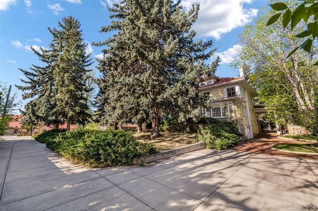 858 3rd Avenue, Longmont, CO 80501