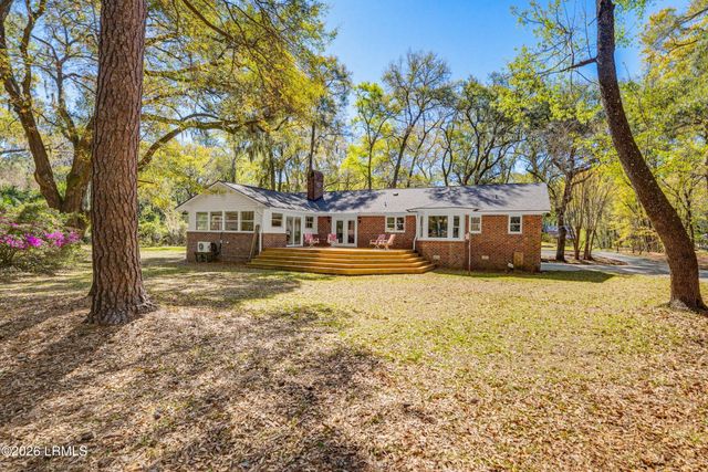 607 Ashdale Drive, Beaufort, SC 29907