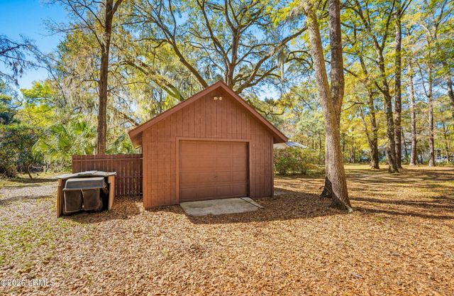 607 Ashdale Drive, Beaufort, SC 29907