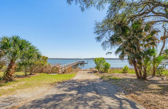 607 Ashdale Drive, Beaufort, SC 29907