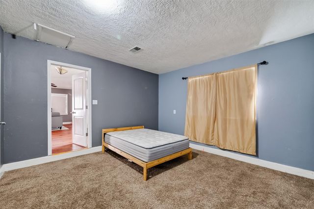 504 N Circle Drive, Baytown, TX 77520