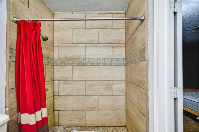 504 N Circle Drive, Baytown, TX 77520