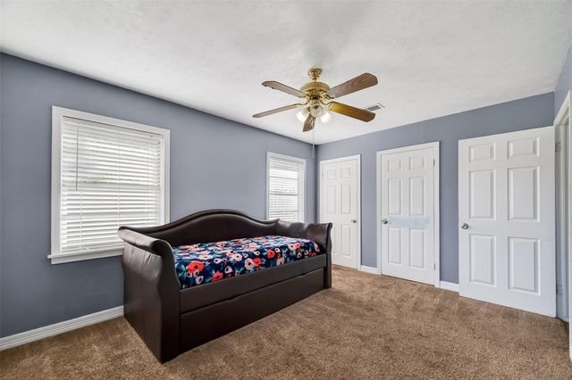 504 N Circle Drive, Baytown, TX 77520