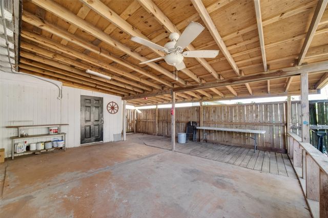 504 N Circle Drive, Baytown, TX 77520