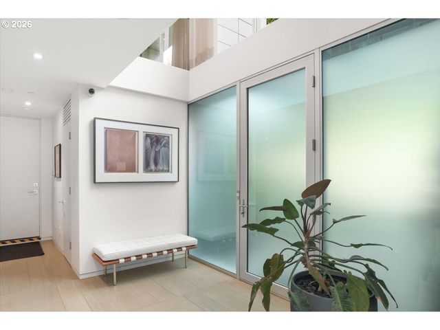 1560 Nw 25TH Ave, Portland, OR 97210