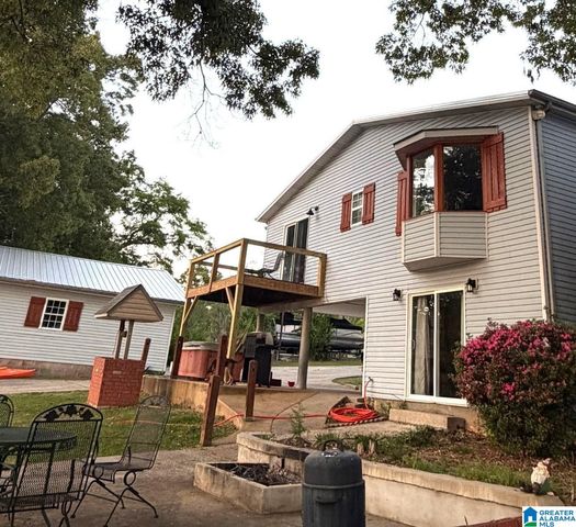 515 E LAKE HILL DRIVE, Talladega, AL 35160