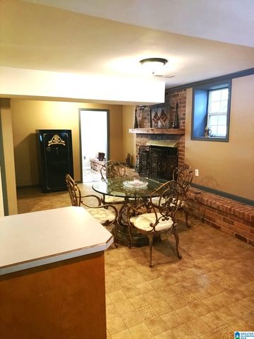 515 E LAKE HILL DRIVE, Talladega, AL 35160