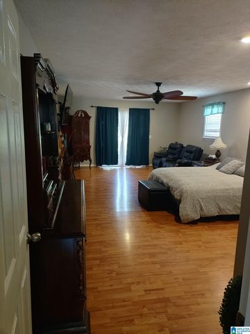 515 E LAKE HILL DRIVE, Talladega, AL 35160