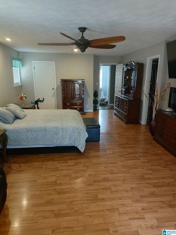 515 E LAKE HILL DRIVE, Talladega, AL 35160