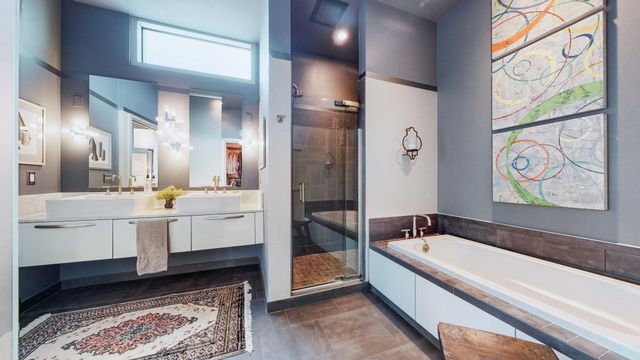 700 12th Ave S Unit 905, Nashville, TN 37203