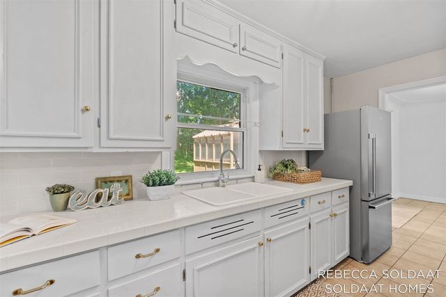1621 Preston Avenue, Grand Rapids, MI 49504