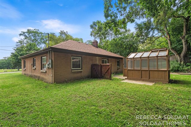 1621 Preston Avenue, Grand Rapids, MI 49504