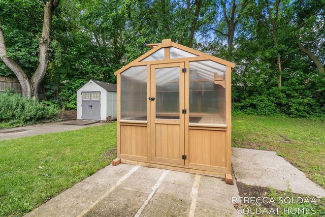 1621 Preston Avenue, Grand Rapids, MI 49504