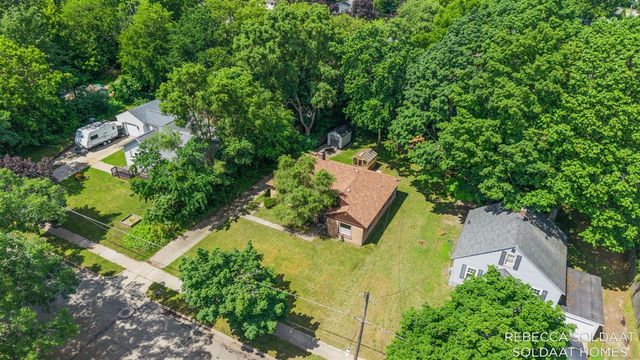 1621 Preston Avenue, Grand Rapids, MI 49504