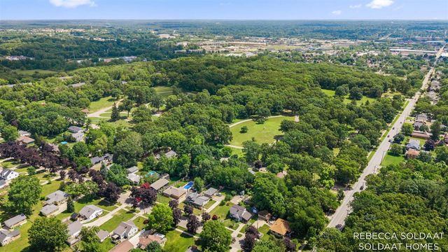 1621 Preston Avenue, Grand Rapids, MI 49504
