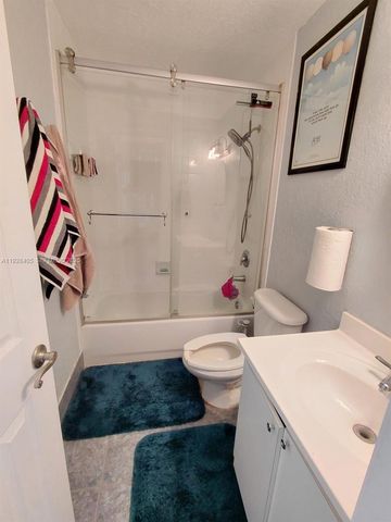 11101 Royal Palm Blvd 208, Coral Springs, FL 33065